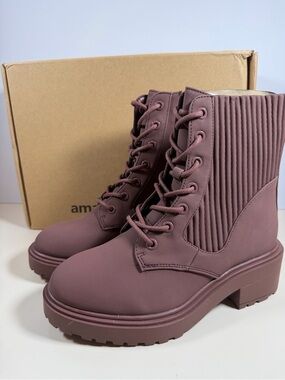Amazon Essentials Women's Lace-Up Ankle Boots in Mauve